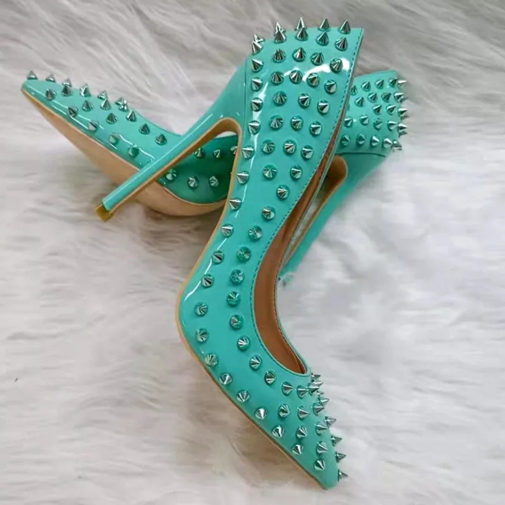 Stunning Woman’s Aqua Teal Spiked Rhinestone Heel 😍😍😍